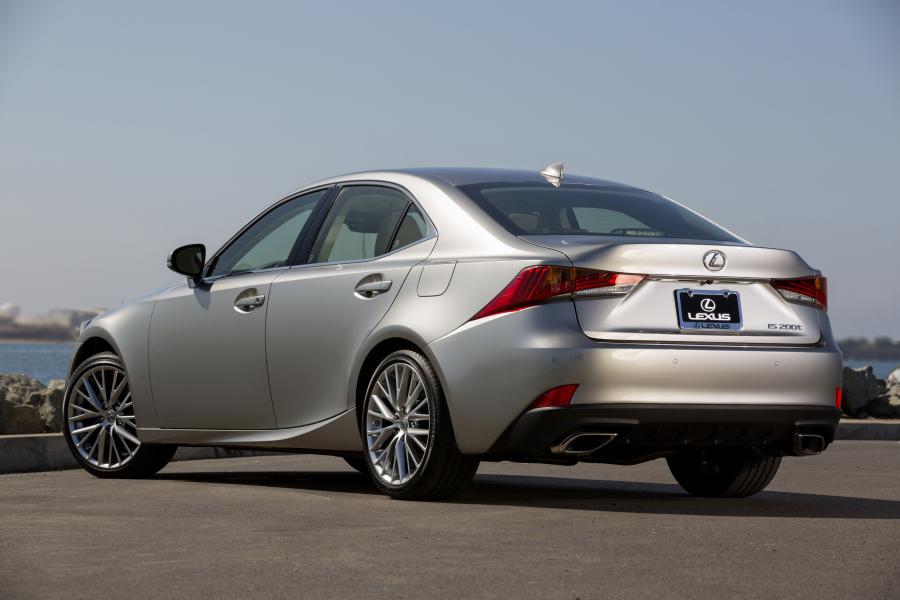 Lexus IS200t 2016 года  (NA) (фото 2 из 14)